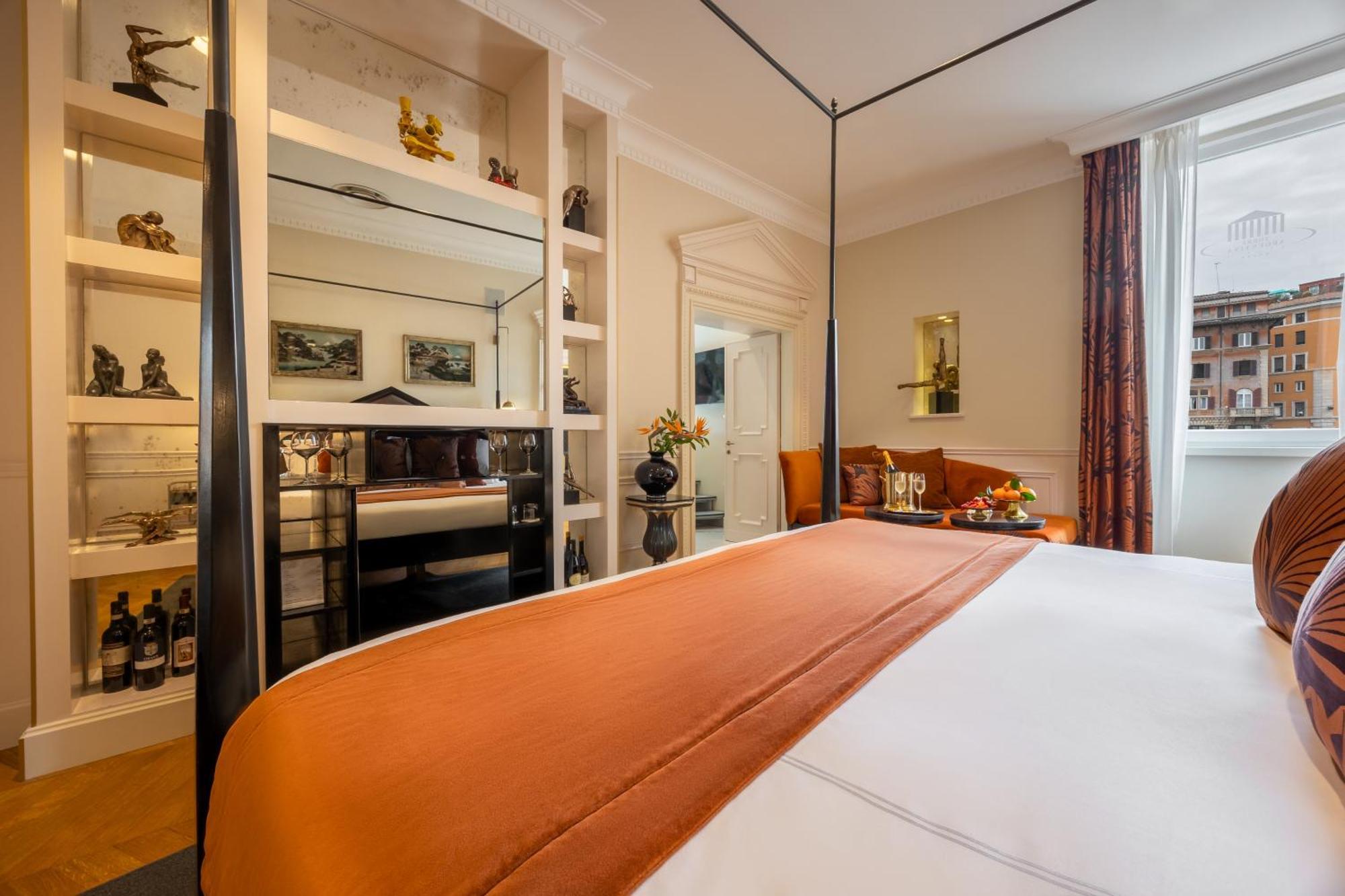 Torre Argentina Relais - Residenze Di Charme 3*
