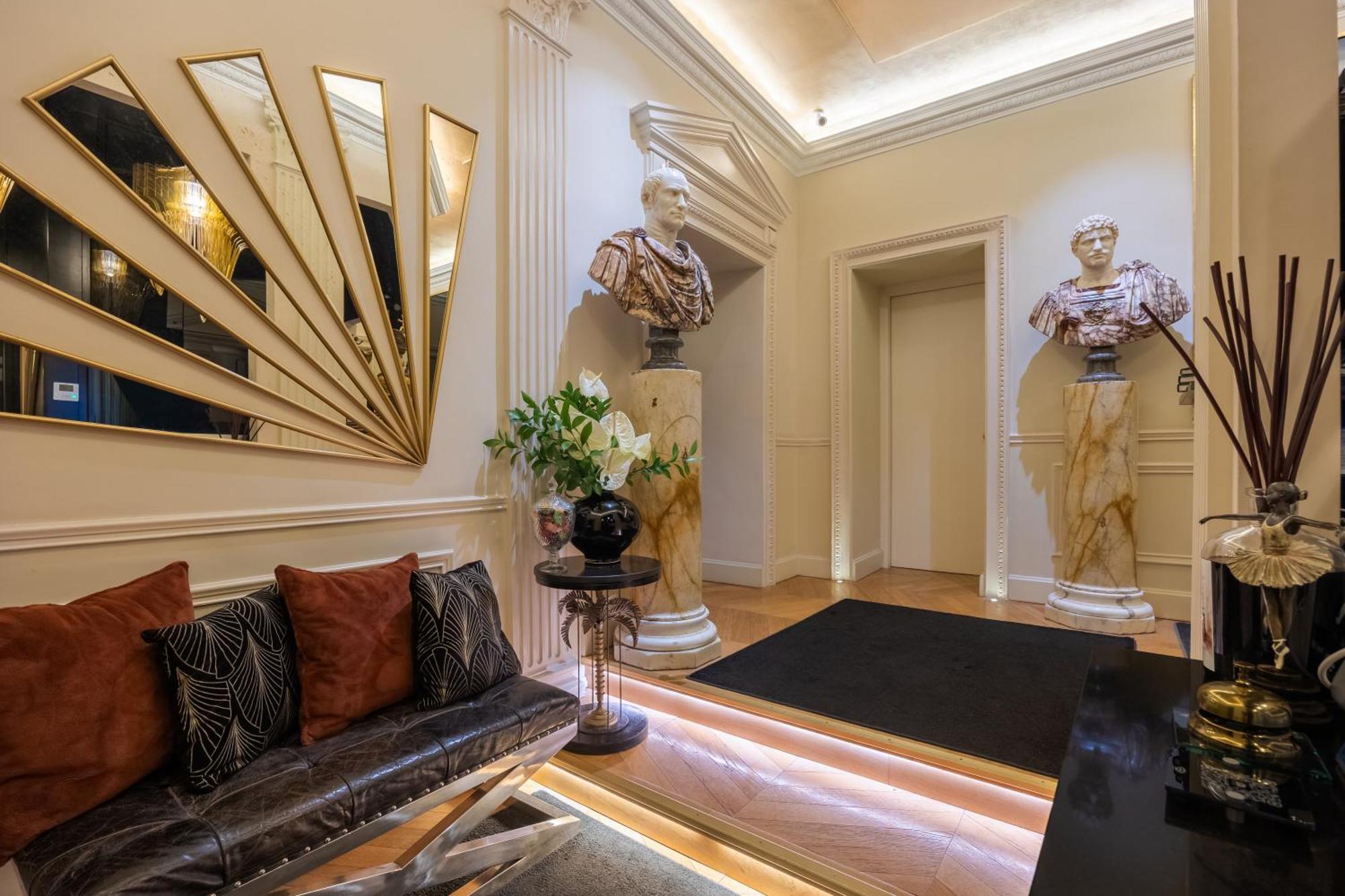 Torre Argentina Relais - Residenze Di Charme 3* Rom