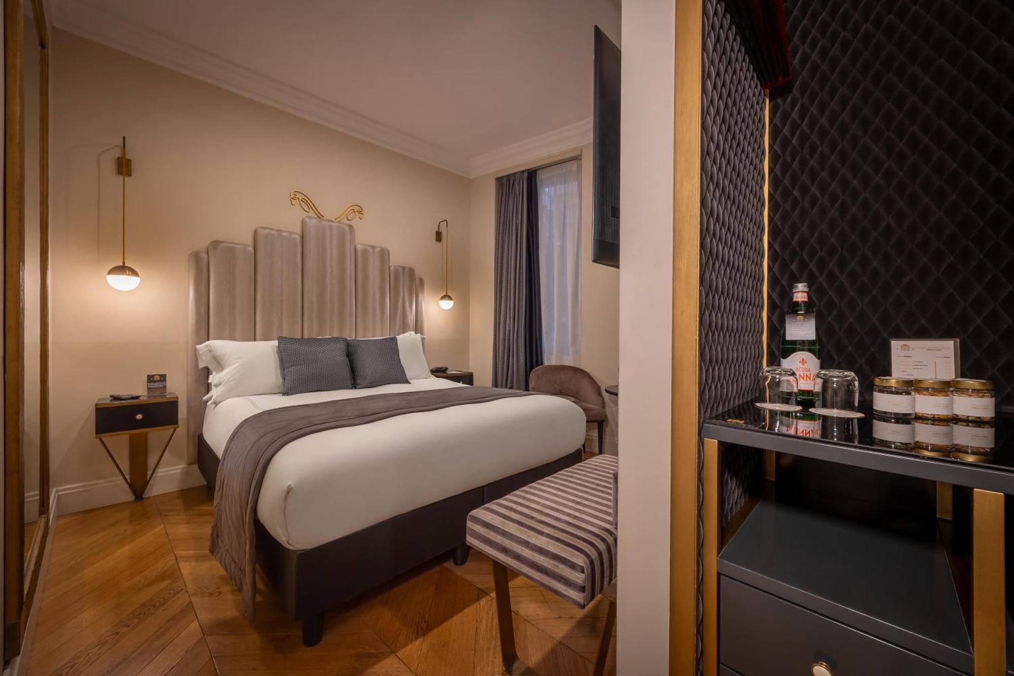 Torre Argentina Relais - Residenze Di Charme Maison d'hôtes 3*